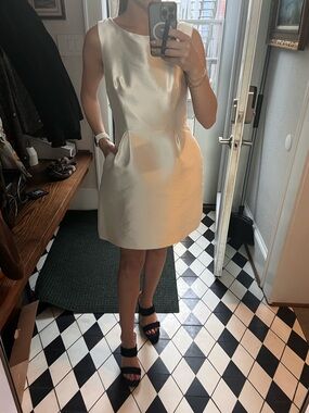 Kate Spade Elegant Sleeveless White Cocktail Dress